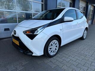 toyota-aygo-1.0-vvt-i-x-play--camer
