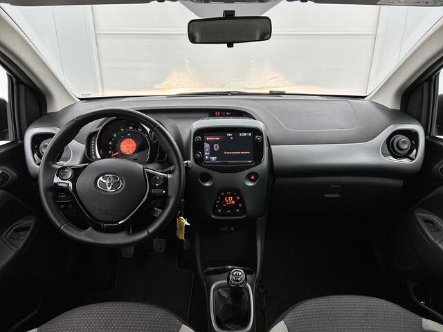 Toyota AYGO 1.0 VVT-i x-joy cabrio | Cabrio vouwdak | Apple carplay/ Android Auto | LM velgen |