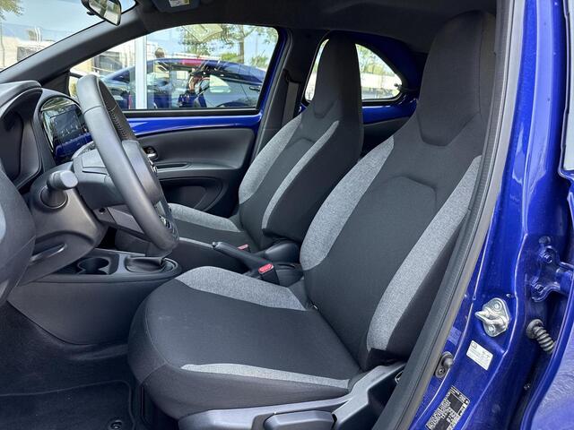 Toyota AYGO X 1.0 VVT-i MT Play **ADAPTIEF CRUISE CONTROL/ AIRCO/ APPLE CARPLAY/ 36 MAANDEN GARANTIE**