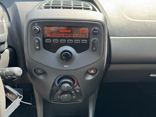 Toyota AYGO 1.0 VVT-i x 5drs
