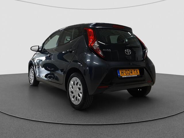 Toyota AYGO 1.0 VVT-i x-play | Navigatie | Airco | Camera |