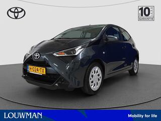 toyota-aygo-1.0-vvt-i-x-play--navi