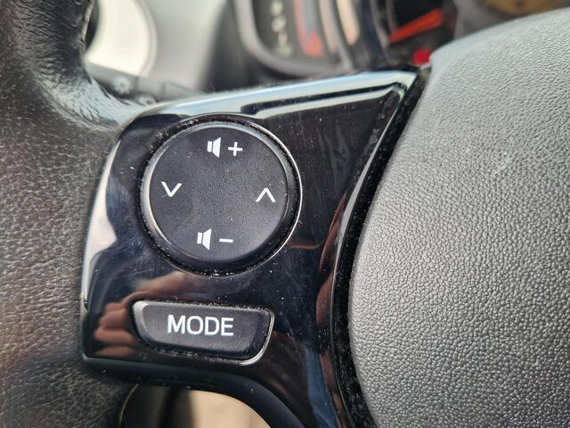 Toyota AYGO 1.0 VVT-i x-play Met Navigatie Bluetooth en camera