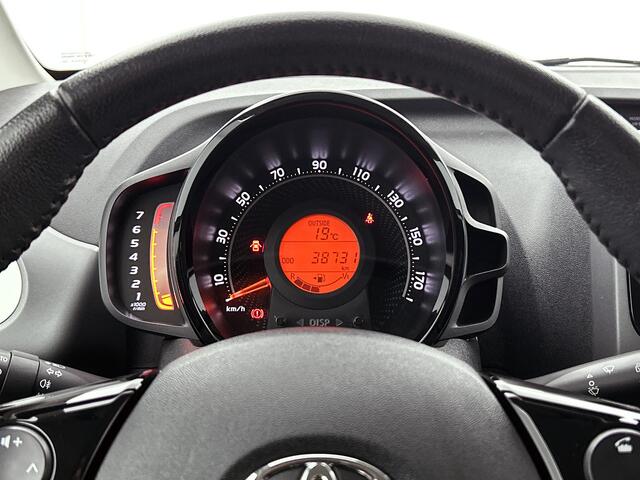 Toyota AYGO 1.0 VVT-i x-joy | 1e Eigenaar | Apple Carplay / Android Auto | Dealer Onderhouden | Climate Control |