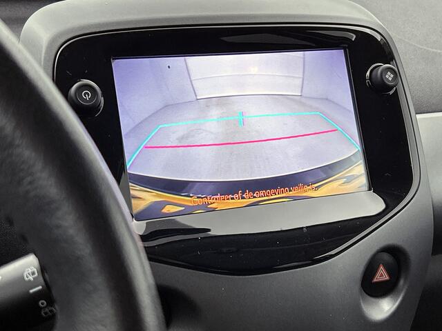 Toyota AYGO 1.0 VVT-i x-joy | 1e Eigenaar | Apple Carplay / Android Auto | Dealer Onderhouden | Climate Control |