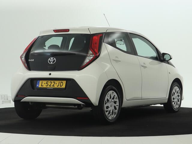 Toyota AYGO 1.0 VVT-i x-play