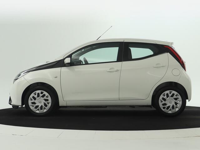 Toyota AYGO 1.0 VVT-i x-play
