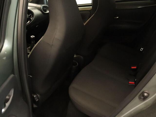 Toyota AYGO X 1.0 VVT-i MT Pulse - ORIGINEEL NEDERLANDSE AUTO - APPLE CARPLAY/ ANDROID AUTO - ADAPTIVE CRUISE CONTROL - ACHTERUITRIJ CAMERA - CLIMATE CONTROL - LICHTMETALEN VELGEN 17 INCH -
