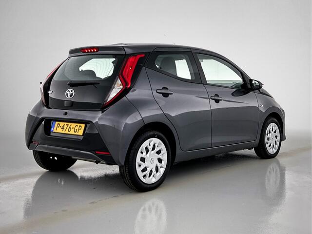 Toyota AYGO 1.0 VVT-i x-play (5-d) 1.0vvti x-play 53kW x-s