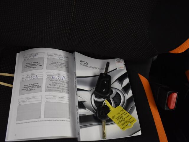Toyota AYGO 1.0 VVT-i JBL | Nieuwe All Seasons | Camera