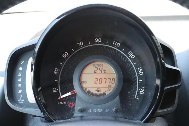Toyota AYGO 1.0 VVT-i x-joy | Achteruitrijcamera | Climate Control | DAB+ |