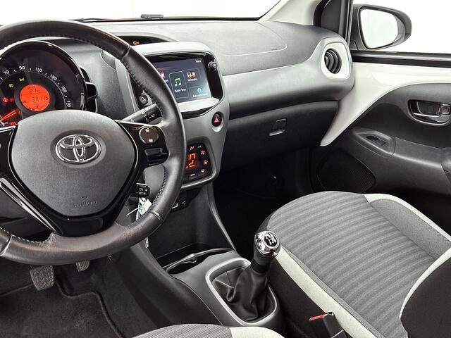 Toyota AYGO 1.0 VVT-i x-cite | Airco | Carmera | Carplay |
