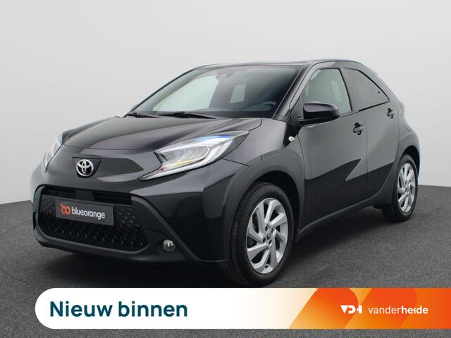 Toyota AYGO X 1.0 VVT-i MT Business 72PK Adaptieve Cruise Controle, Clima, Achteruitrijcamera, Navi via Apple Carplay/Android Auto, LED Koplampen, 17" LM Velgen