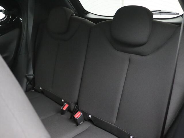 Toyota AYGO X 1.0 VVT-i MT Business 72PK Adaptieve Cruise Controle, Clima, Achteruitrijcamera, Navi via Apple Carplay/Android Auto, LED Koplampen, 17" LM Velgen