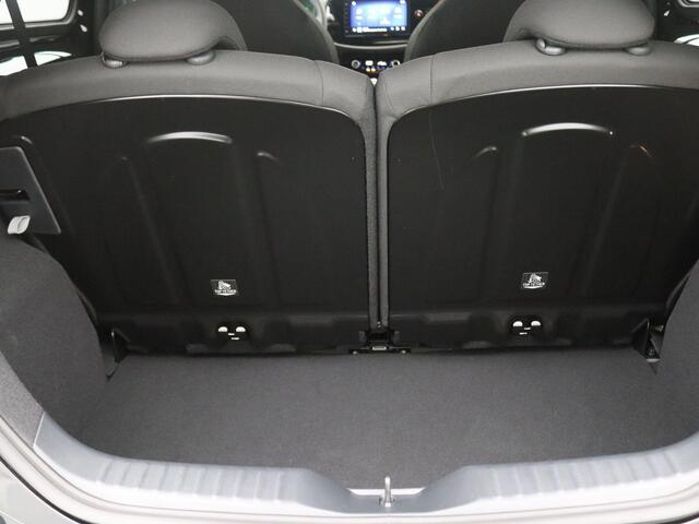 Toyota AYGO X 1.0 VVT-i MT Business 72PK Adaptieve Cruise Controle, Clima, Achteruitrijcamera, Navi via Apple Carplay/Android Auto, LED Koplampen, 17" LM Velgen