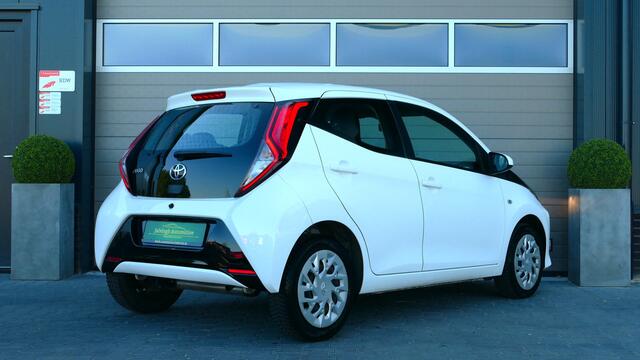 Toyota AYGO 1.0 VVT-i x-play |Carplay|Camera!