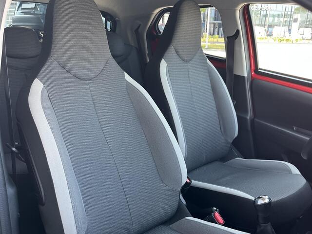 Toyota AYGO 1.0 VVT-i x-joy