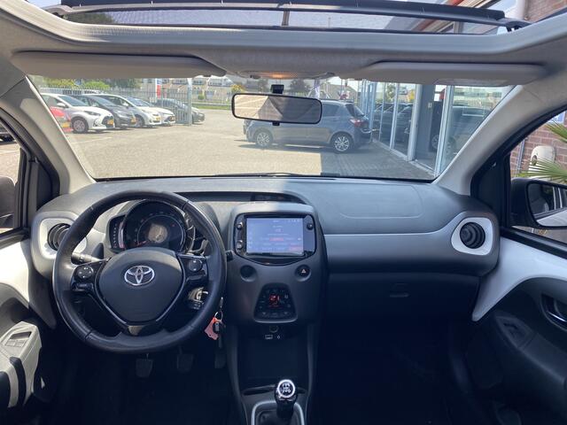 Toyota AYGO 1.0 VVT-i x-cite