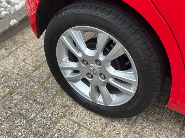 Toyota AYGO 1.0 VVT-I 5-drs x-fun '' Airco - Elektrische ramen - CPV ''