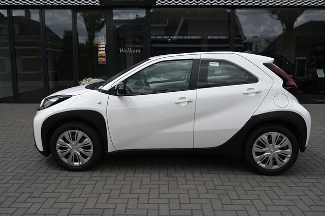 Toyota AYGO X 1.0 VVT-i MT Play *BTW auto* *Nieuwe auto*