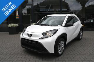 toyota-aygo-x-1.0-vvt-i-mt-play-*bt