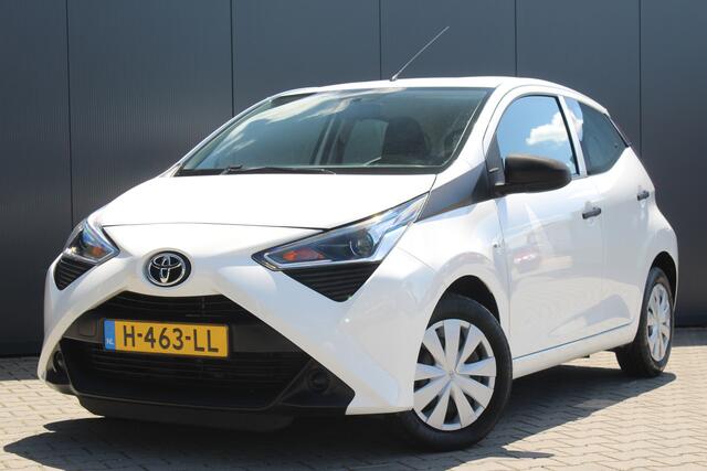 Toyota AYGO 1.0 VVT-i x | Incl. 12 maanden garantie | 5-deurs | Airco | Bluetooth | Elektrische ramen voor | Stuurwiel multifunctioneel