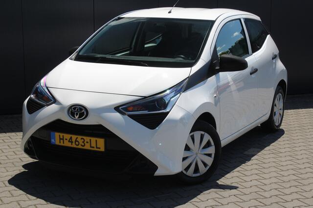 Toyota AYGO 1.0 VVT-i x | Incl. 12 maanden garantie | 5-deurs | Airco | Bluetooth | Elektrische ramen voor | Stuurwiel multifunctioneel