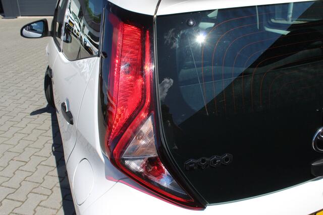 Toyota AYGO 1.0 VVT-i x | Incl. 12 maanden garantie | 5-deurs | Airco | Bluetooth | Elektrische ramen voor | Stuurwiel multifunctioneel
