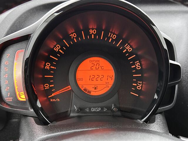 Toyota AYGO 1.0 VVT-i x-sport | LM-velgen | Mistlampen voor | Getinte ramen | Navigatie | achteruitrijcamera | Reservering Michel Jongenelen Roosendaal
