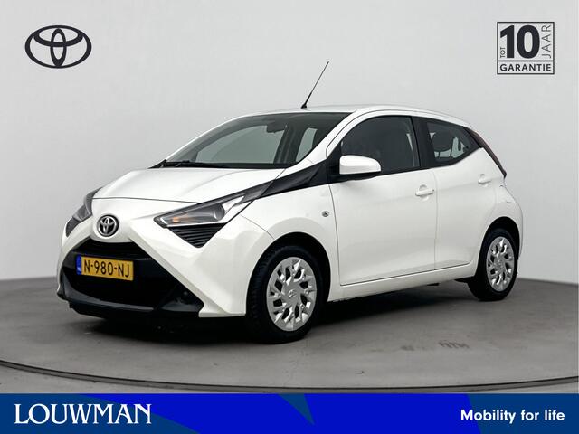 Toyota AYGO 1.0 VVT-i x-play | NL-Auto | 5-Drs | Airco | Parkeercamera | Snelheidsregelaar |