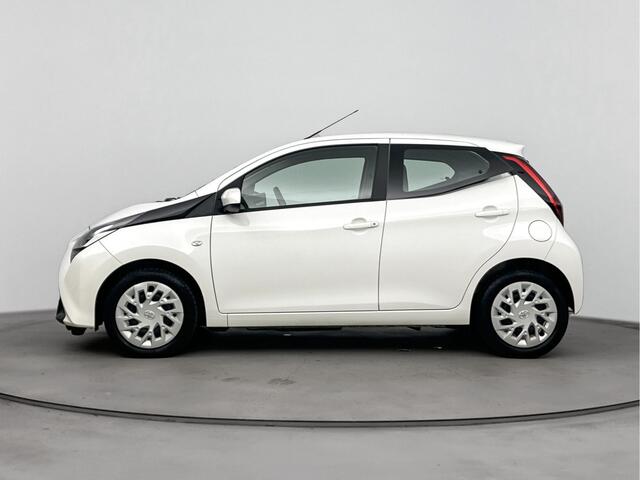 Toyota AYGO 1.0 VVT-i x-play Navi | Dealeronderhouden | Airco |