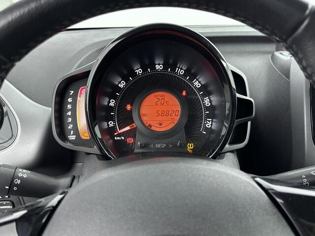 Toyota AYGO 1.0 VVT-i x-play Navi | Dealeronderhouden | Airco |