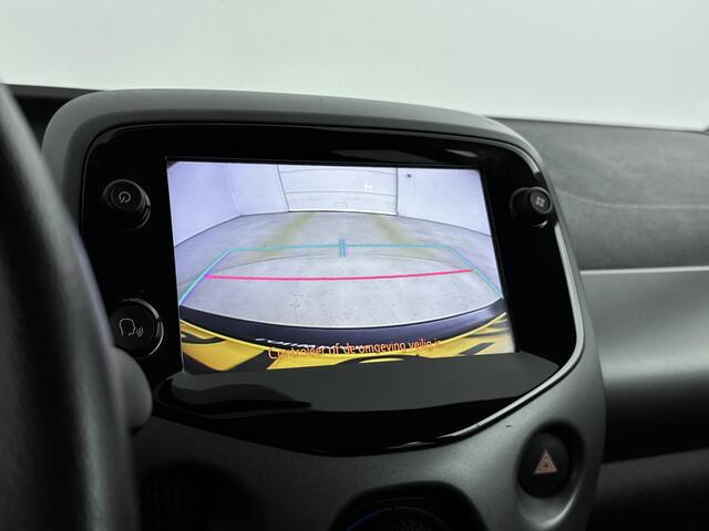 Toyota AYGO 1.0 VVT-i x-play Navi | Dealeronderhouden | Airco |