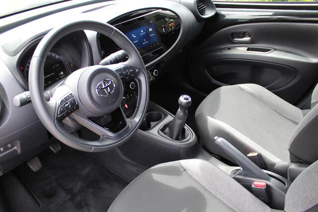 Toyota AYGO X 1.0 VVT-i MT First | Rijklaar | Stoelverw. | LED | Clima | Camera | Apple/Android | Privacyglass | Adap.cruise
