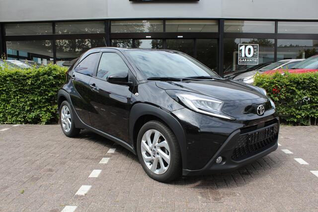 Toyota AYGO X 1.0 VVT-i MT First | Rijklaar | Stoelverw. | LED | Clima | Camera | Apple/Android | Privacyglass | Adap.cruise