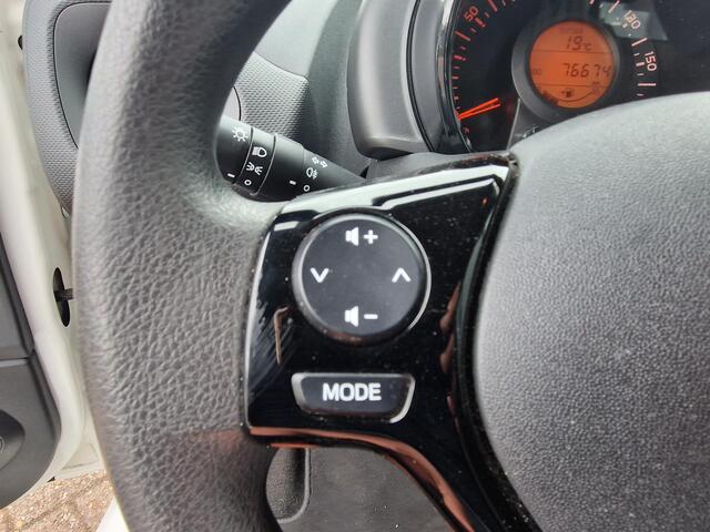 Toyota AYGO 1.0 VVT-i x-fun Airco Bluetooth