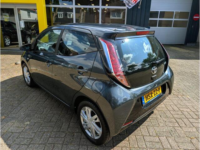 Toyota AYGO 1.0 VVT-i x-play All-in prijs!