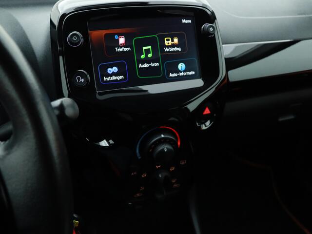 Toyota AYGO 1.0 X-cite | Automaat | Carplay | Lichtmetalen velgen |