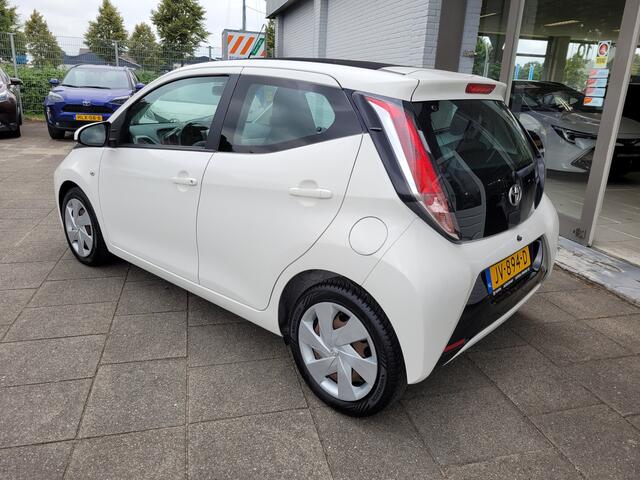 Toyota AYGO 1.0 VVT-i x-wave |El.bed. vouwdak, Airco, el.ramen, cruisectr.
