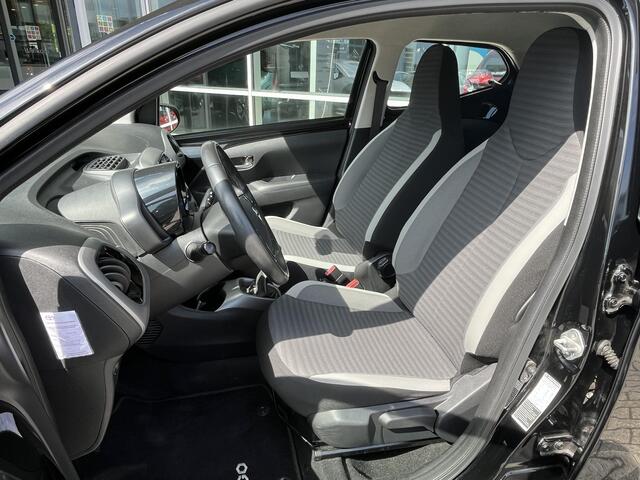 Toyota AYGO 1.0 VVT-i x-play