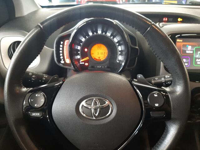 Toyota AYGO 1.0 VVT-i x-play | Camera | Automaat | Bluetooth |