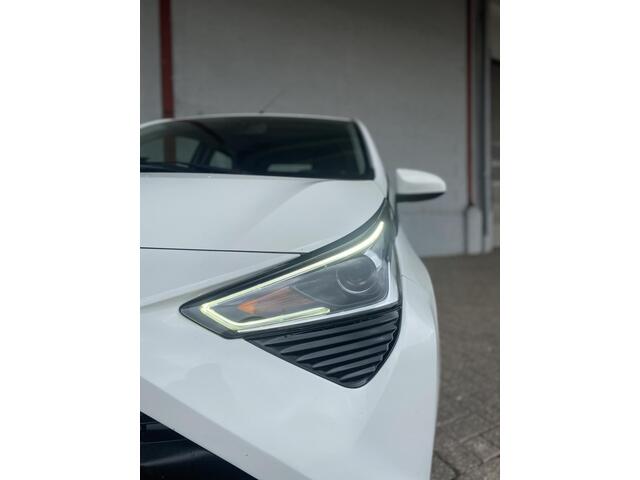 Toyota AYGO 1.0 VVT-i x-play limited | Camera | BleuTooth |