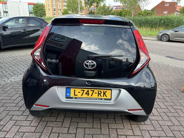 Toyota AYGO 1.0 VVT-i x-joy