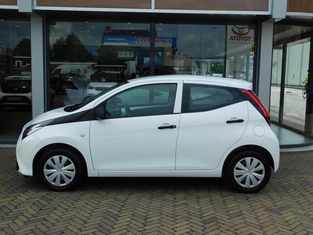 Toyota AYGO 1.0 VVT-i x-fun | Lage km-stand!
