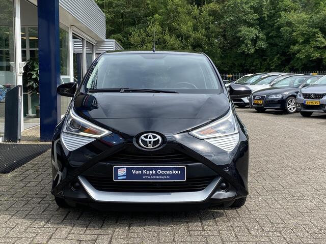 Toyota AYGO 1.0 VVT-i x-play / NL-Auto / 66.000 Km / Automaat / 1-Ste Eigenaar / Dealer-Onderhouden / Apple-Carplay & Android-Auto / DAB+Radio-Bluetooth / Camera / Airco / Flippers / ELKTR-Pakket / All-Season / ENZ.