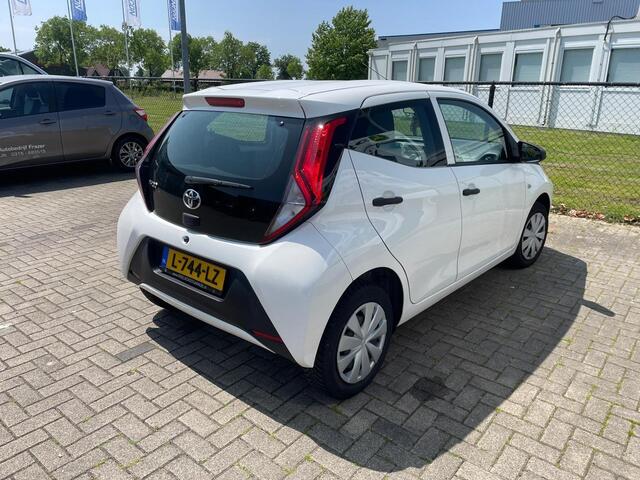 Toyota AYGO 1.0 VVT-i x RIJKLAAR