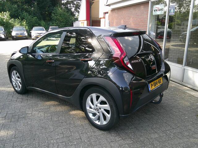Toyota AYGO X 1.0 VVT-i MT first Trekhaak