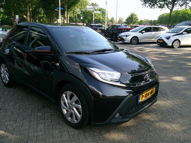 Toyota AYGO X 1.0 VVT-i MT first Trekhaak