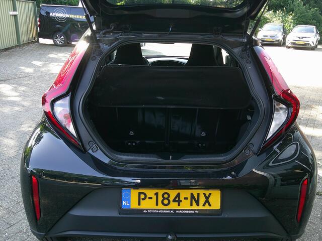 Toyota AYGO X 1.0 VVT-i MT first Trekhaak