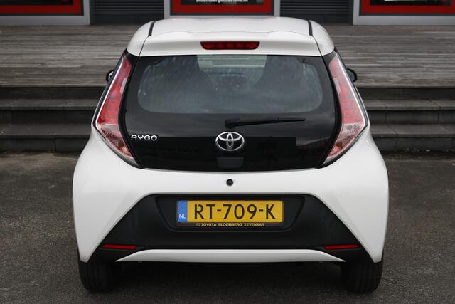 Toyota AYGO 1.0 VVT-i x-fun